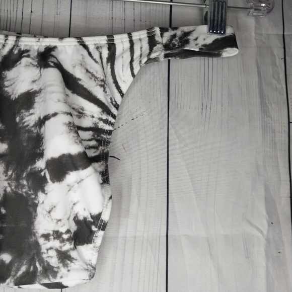 L.A Hearts By PacSun Black and White Tie Dye Cheeky Bikini Bottom NWT - Picture 8 of 9